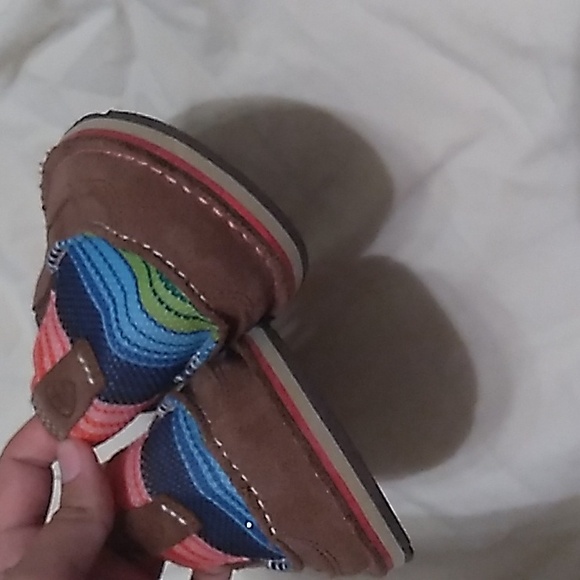 Women's Ariat cruiser colorful and comfy - Picture 6 of 10